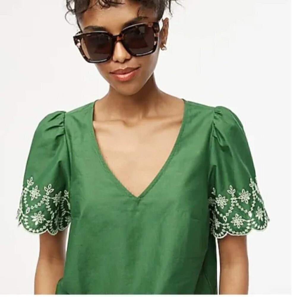 J. Crew V-Neck Lightweigh Embroidered Short Sleeves Top Green Size XS NWT
